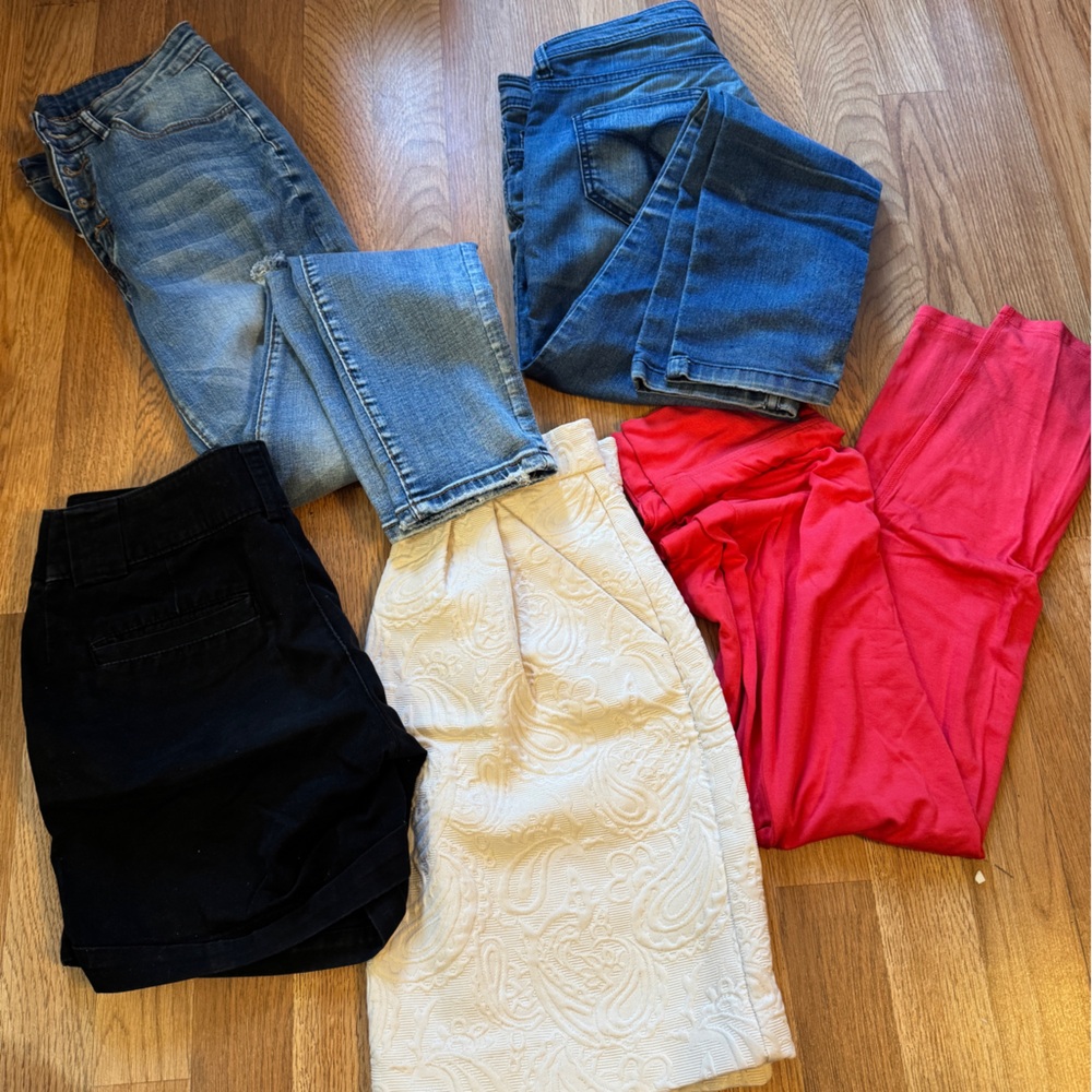 Women’s Assorted Bottoms Bundle